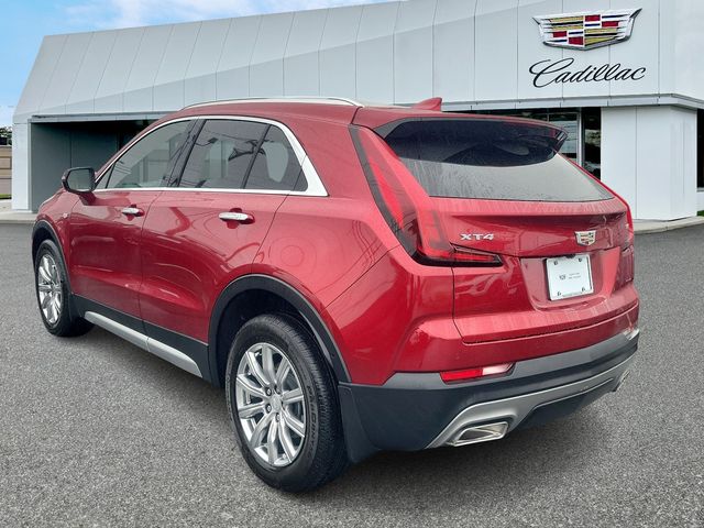 2022 Cadillac XT4 Premium Luxury