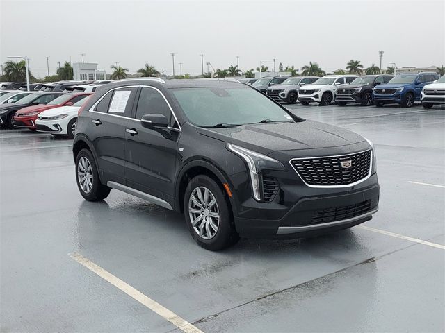 2022 Cadillac XT4 Premium Luxury