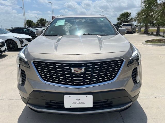 2022 Cadillac XT4 Premium Luxury