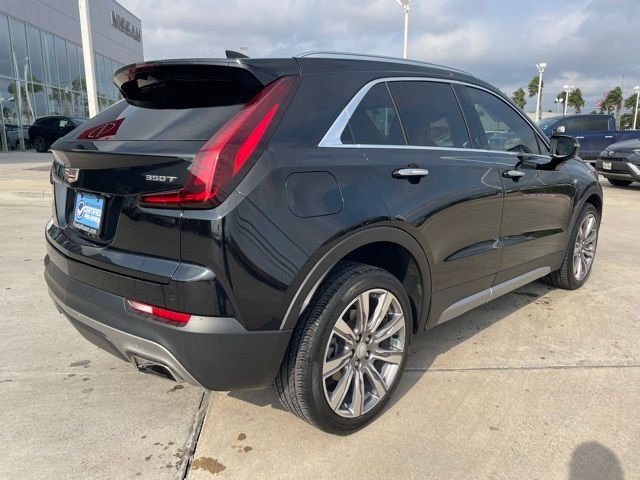 2022 Cadillac XT4 Premium Luxury