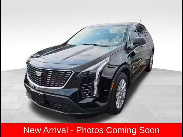 2022 Cadillac XT4 Premium Luxury