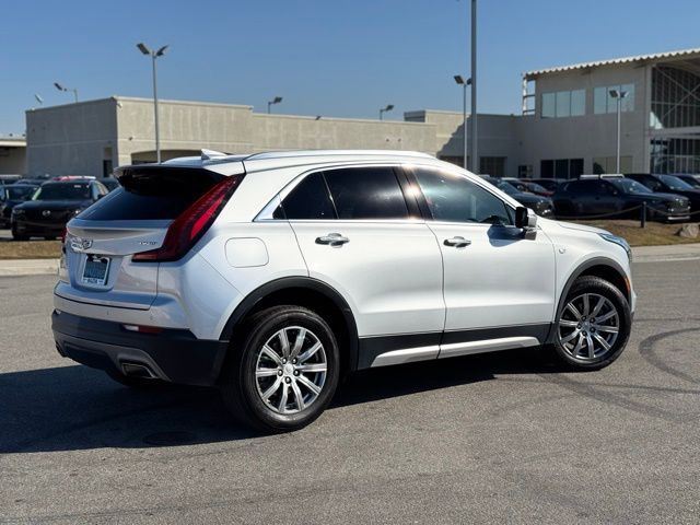 2022 Cadillac XT4 Premium Luxury