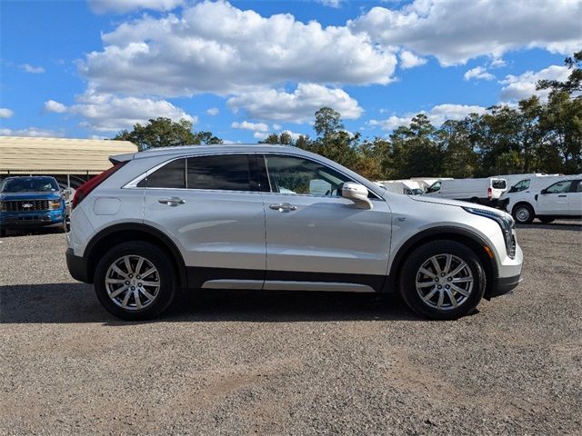 2022 Cadillac XT4 Premium Luxury