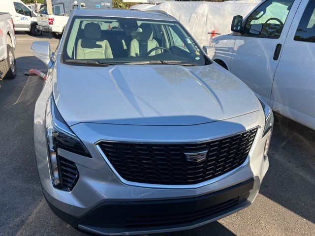 2022 Cadillac XT4 Premium Luxury