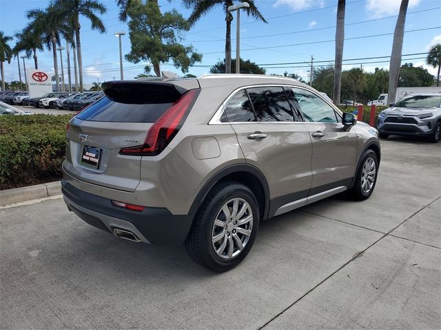 2022 Cadillac XT4 Premium Luxury