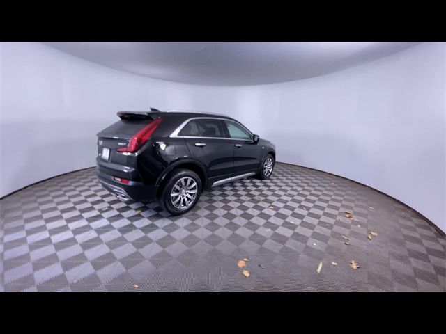 2022 Cadillac XT4 Premium Luxury