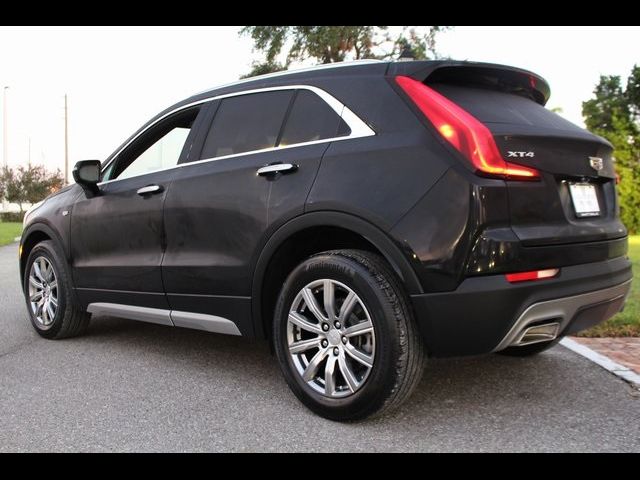 2022 Cadillac XT4 Premium Luxury