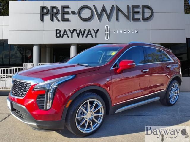 2022 Cadillac XT4 Premium Luxury