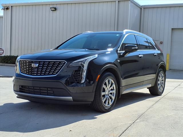 2022 Cadillac XT4 Premium Luxury