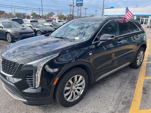 2022 Cadillac XT4 Premium Luxury