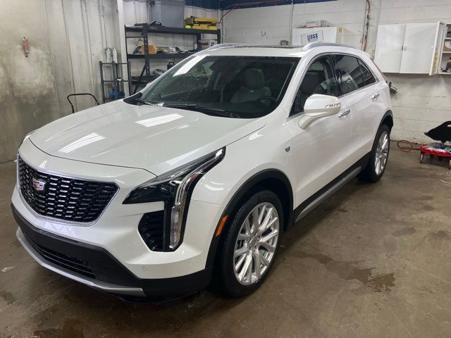 2022 Cadillac XT4 Premium Luxury