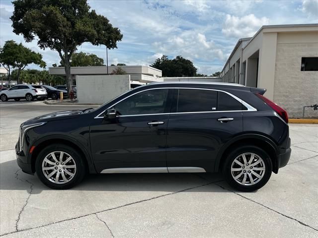 2022 Cadillac XT4 Premium Luxury