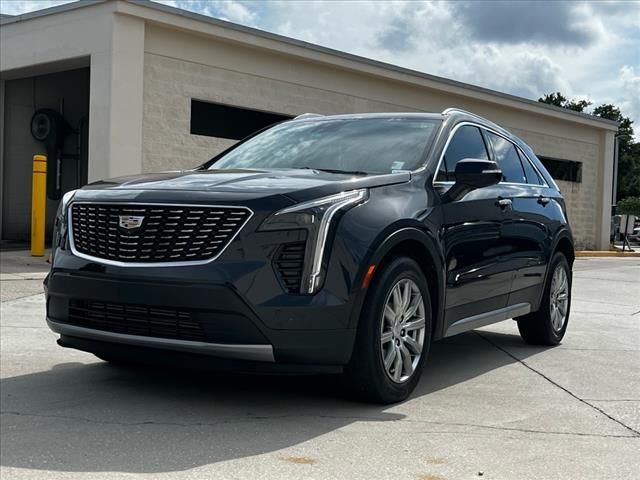 2022 Cadillac XT4 Premium Luxury