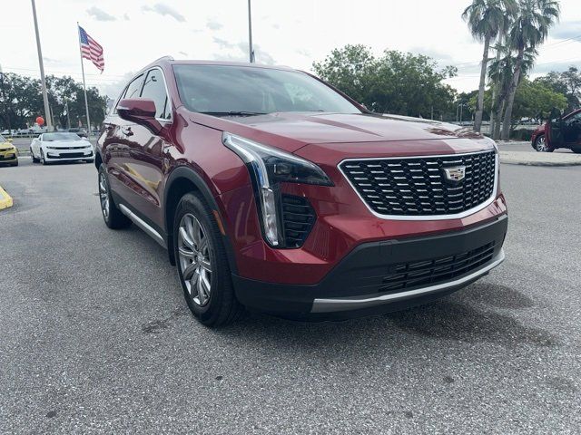 2022 Cadillac XT4 Premium Luxury