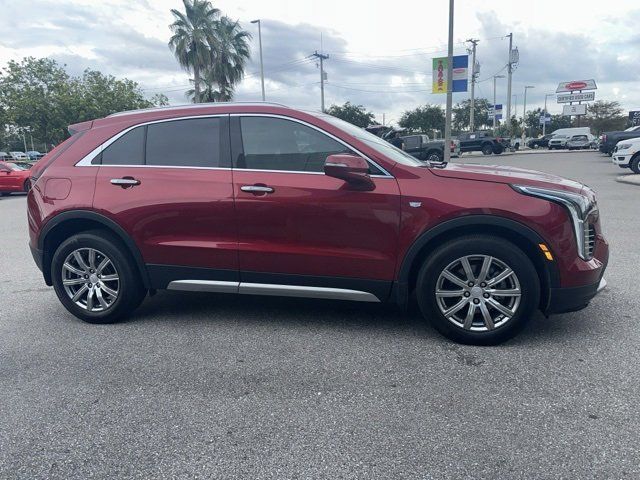 2022 Cadillac XT4 Premium Luxury