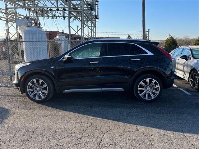 2022 Cadillac XT4 Premium Luxury