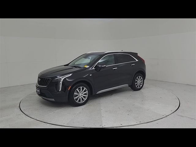 2022 Cadillac XT4 Premium Luxury