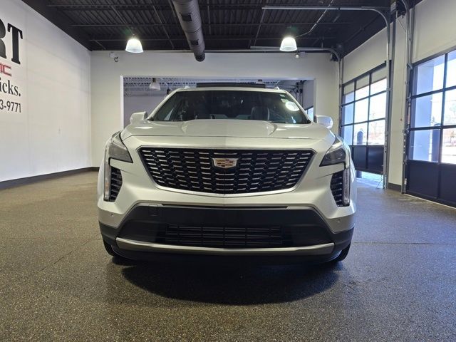 2022 Cadillac XT4 Premium Luxury