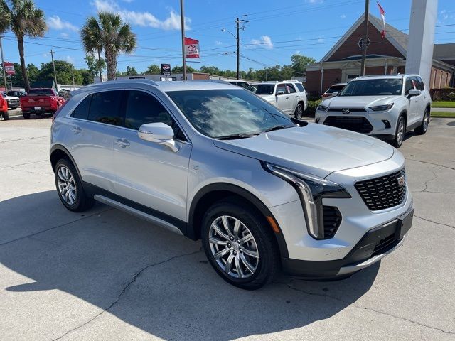 2022 Cadillac XT4 Premium Luxury