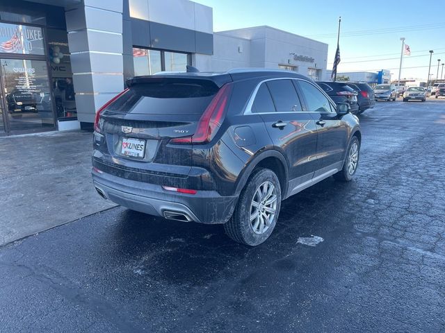 2022 Cadillac XT4 Premium Luxury