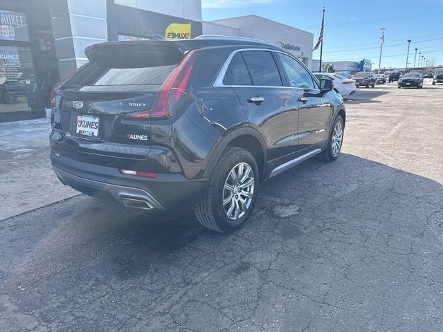 2022 Cadillac XT4 Premium Luxury