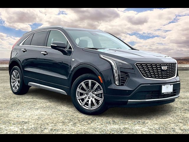 2022 Cadillac XT4 Premium Luxury