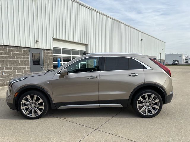 2022 Cadillac XT4 Premium Luxury