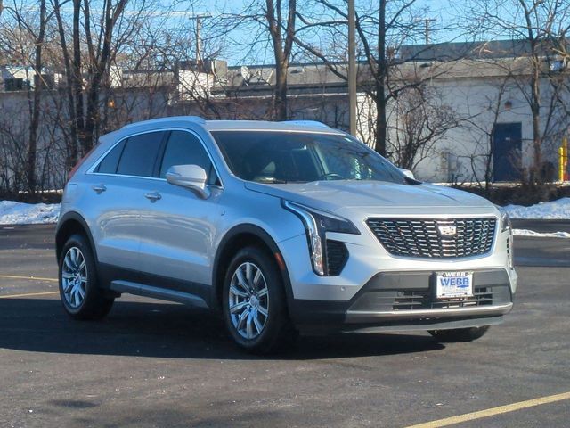 2022 Cadillac XT4 Premium Luxury