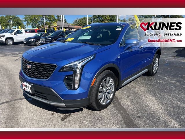 2022 Cadillac XT4 Premium Luxury