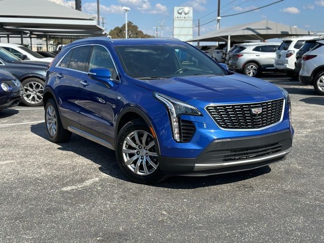 2022 Cadillac XT4 Premium Luxury