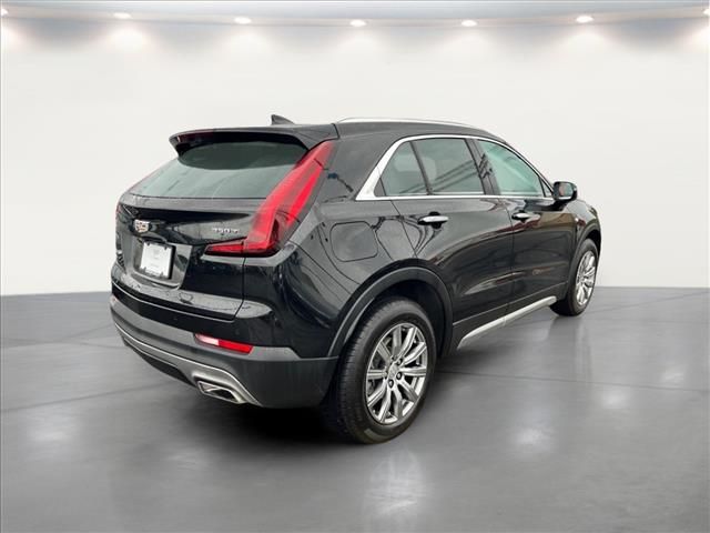 2022 Cadillac XT4 Premium Luxury