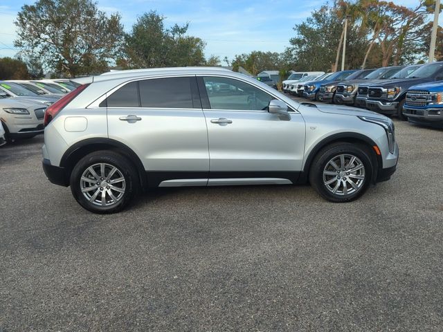 2022 Cadillac XT4 Premium Luxury