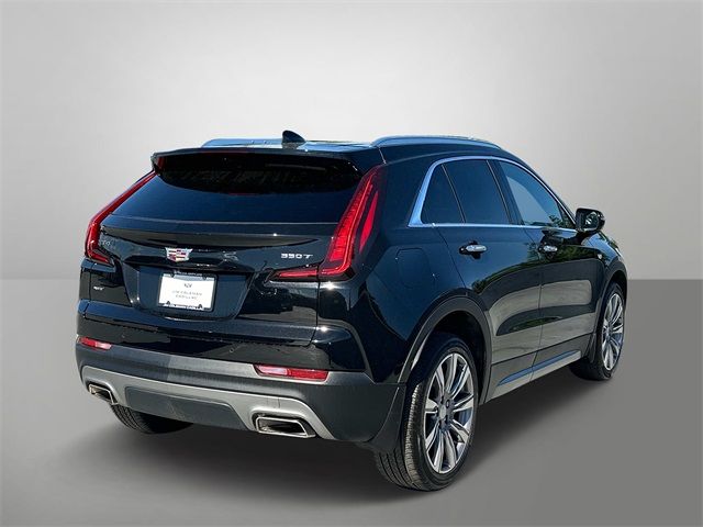 2022 Cadillac XT4 Premium Luxury