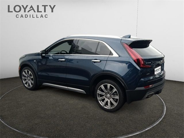 2022 Cadillac XT4 Premium Luxury