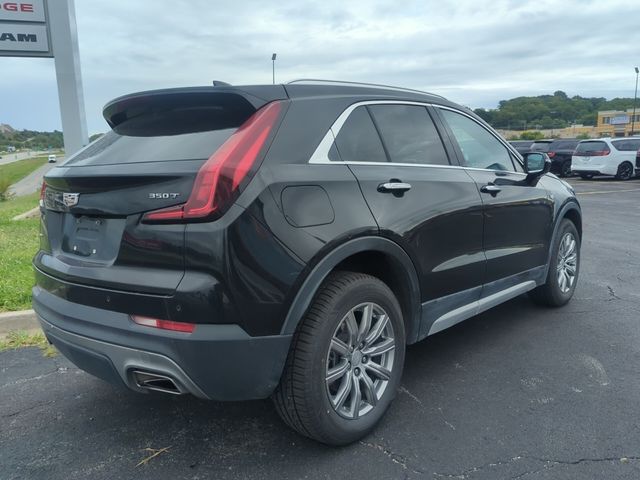 2022 Cadillac XT4 Premium Luxury