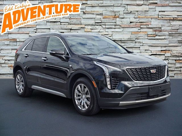 2022 Cadillac XT4 Premium Luxury