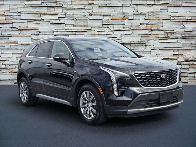 2022 Cadillac XT4 Premium Luxury