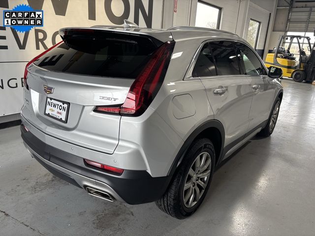 2022 Cadillac XT4 Premium Luxury