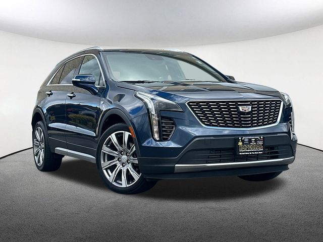 2022 Cadillac XT4 Premium Luxury