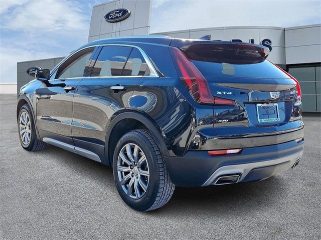 2022 Cadillac XT4 Premium Luxury