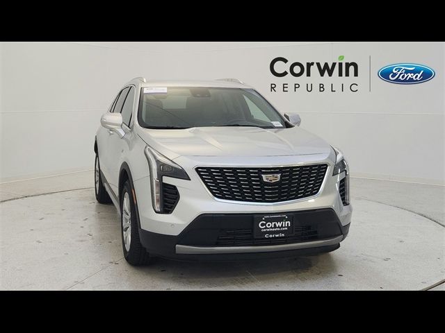 2022 Cadillac XT4 Premium Luxury