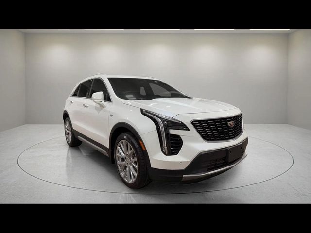 2022 Cadillac XT4 Premium Luxury