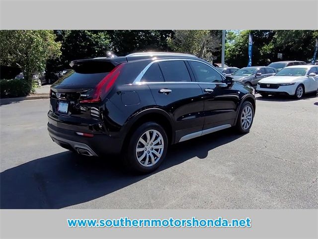 2022 Cadillac XT4 Premium Luxury