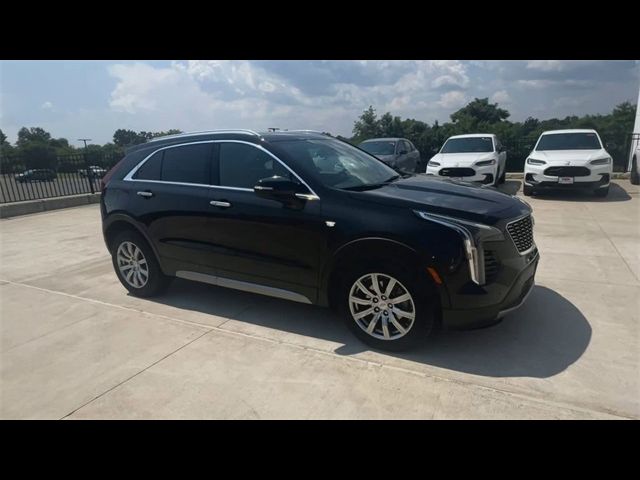 2022 Cadillac XT4 Premium Luxury