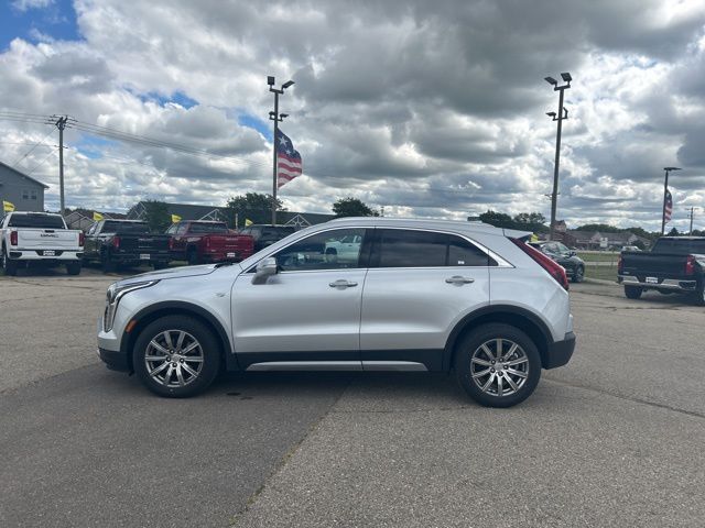 2022 Cadillac XT4 Premium Luxury