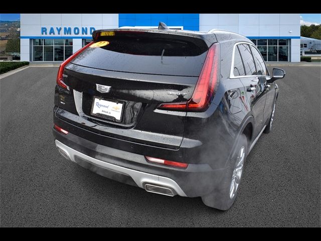 2022 Cadillac XT4 Premium Luxury