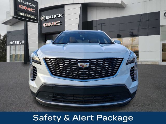 2022 Cadillac XT4 Premium Luxury