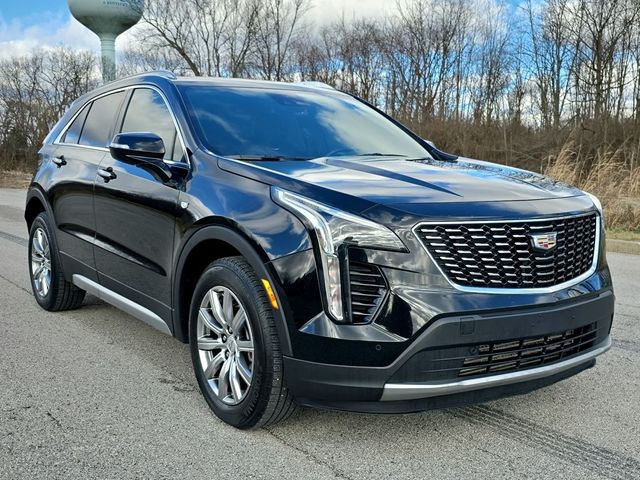 2022 Cadillac XT4 Premium Luxury
