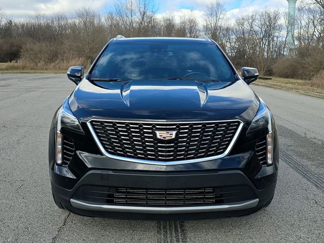 2022 Cadillac XT4 Premium Luxury