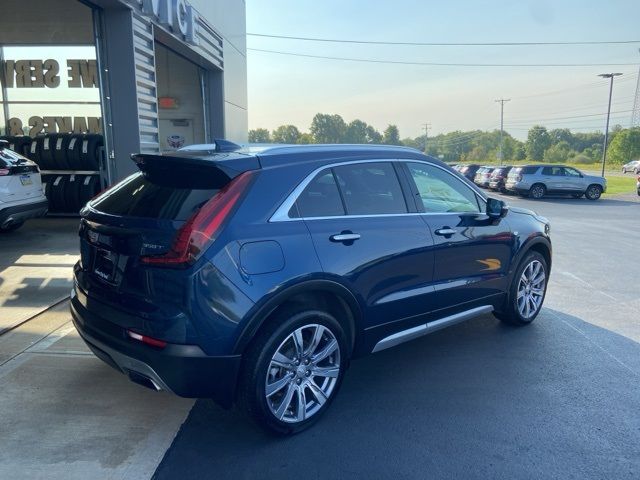 2022 Cadillac XT4 Premium Luxury